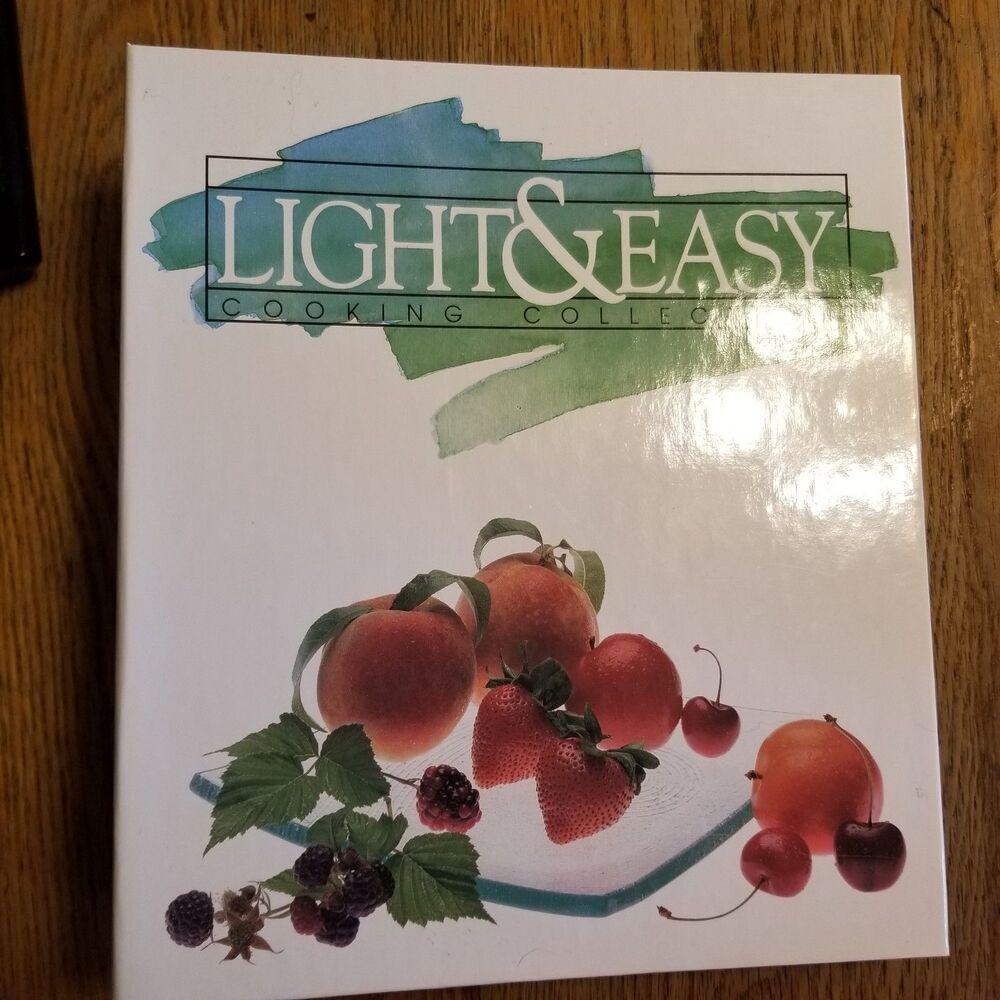 Light & Easy Cooking Collection hardcover binder & recipe set Oxmoor House 1991